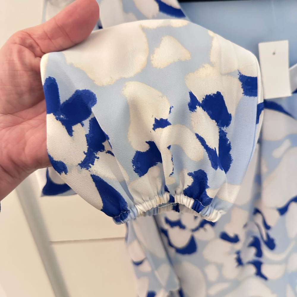 NWT XS LOFT Blue floral V neck long sleeve polyester blouse classic cottagecore - Picture 6 of 11